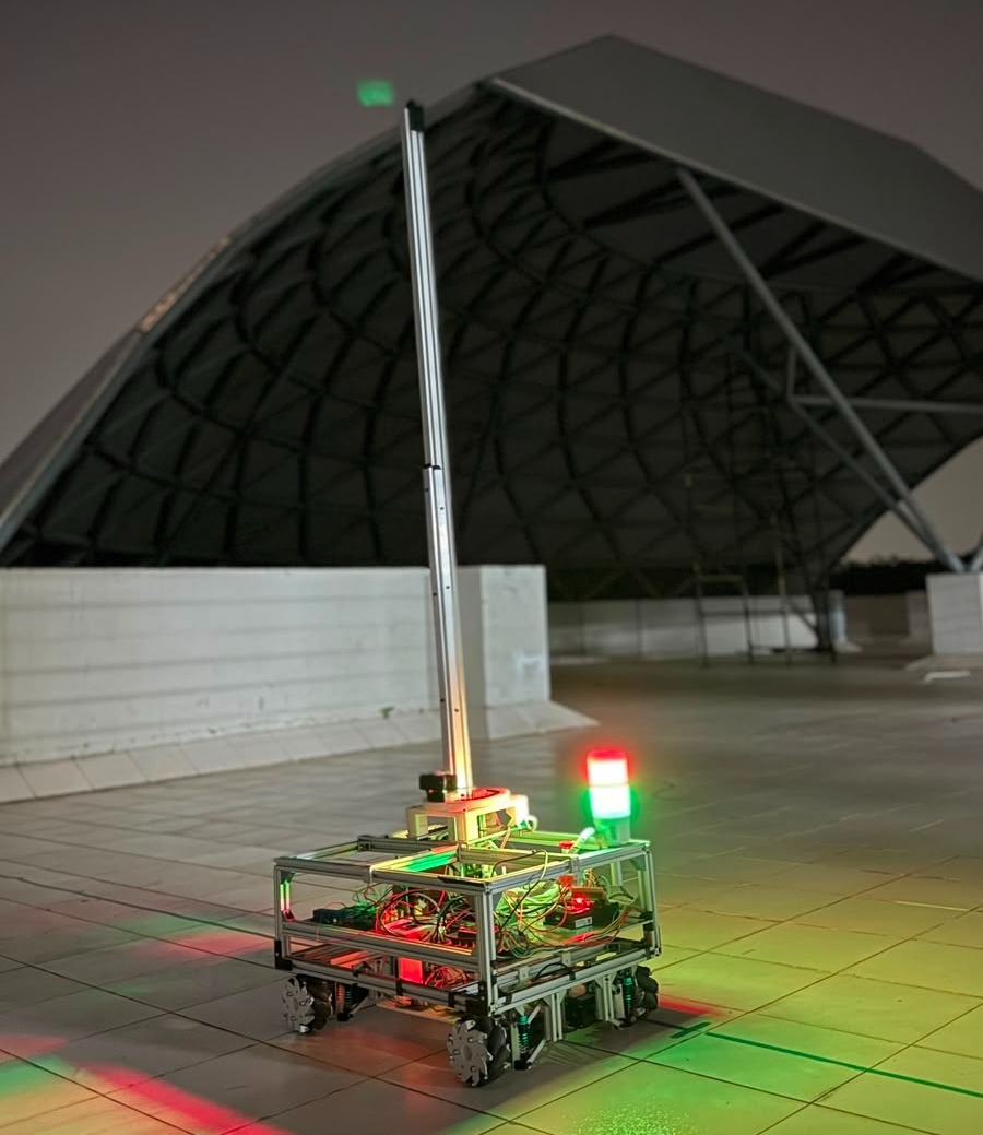 Warehouse inventory rover